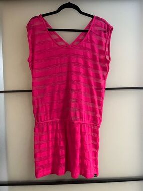 🩷 Oakley Hot Pink bathing suit coverup